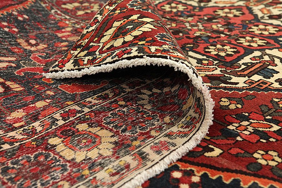 Bakhtiari Perser Teppich 300x205 - Abbildung 4